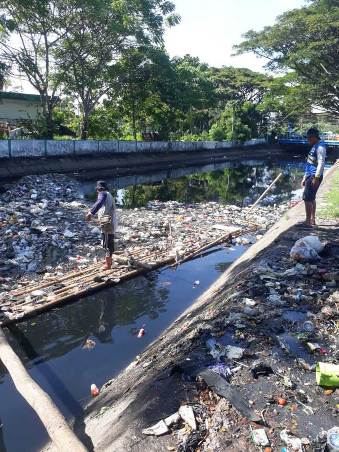 Bersihkan Kanal Al Markaz Dpu Makassar Turunkan Satgas Drainase Portal Dpu Kota Makassar 9447